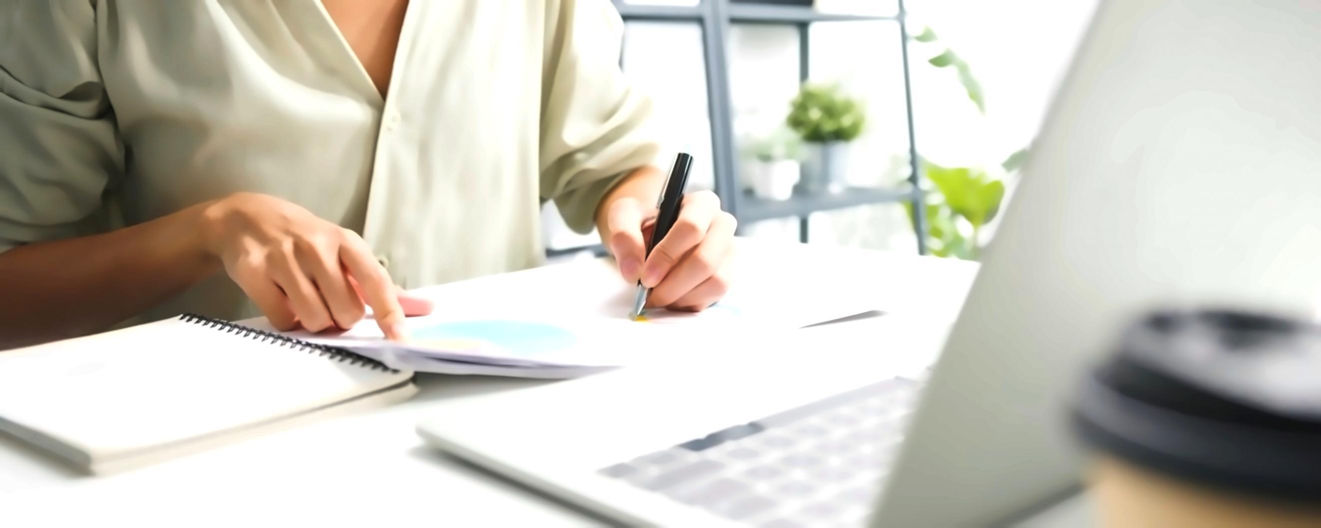 Gemeinsame strategische Beratung und Teamarbeit bei jovarixent